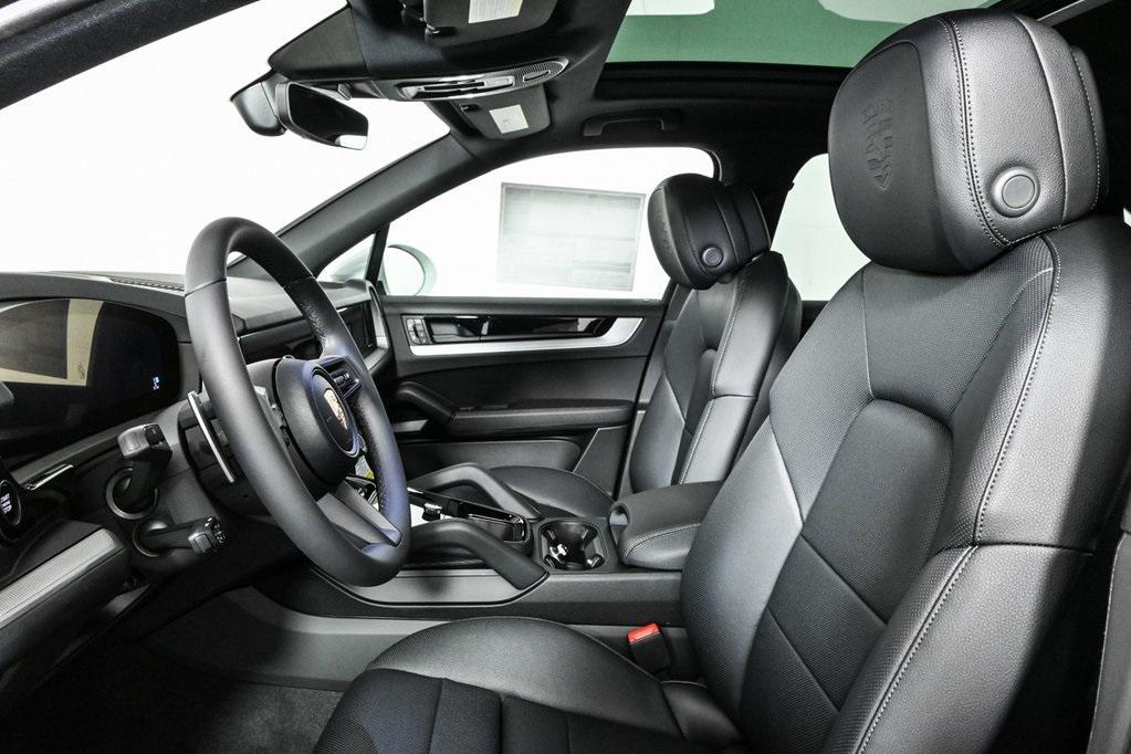 new 2025 Porsche Cayenne car, priced at $101,005