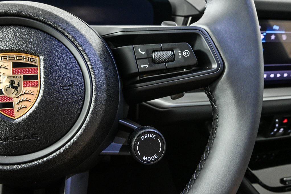 new 2025 Porsche Cayenne car, priced at $101,005