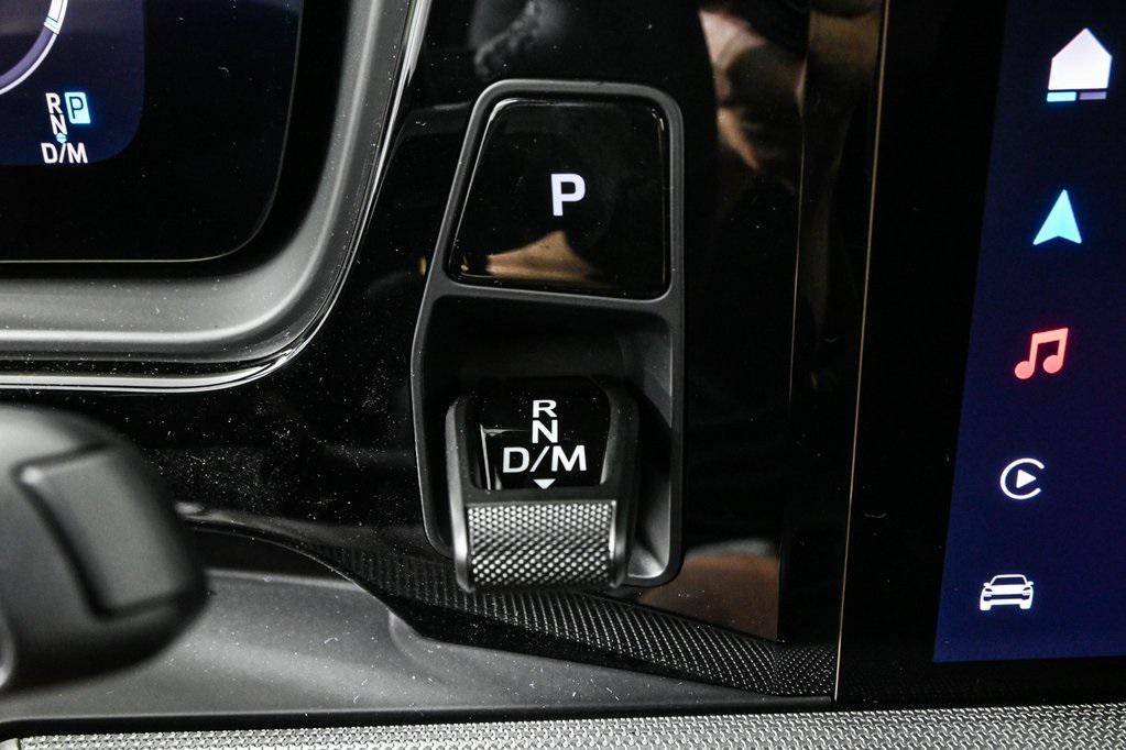new 2025 Porsche Cayenne car, priced at $101,005