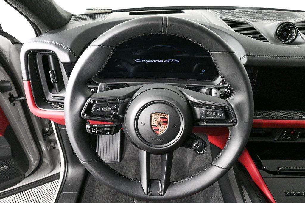 new 2025 Porsche Cayenne car, priced at $151,685