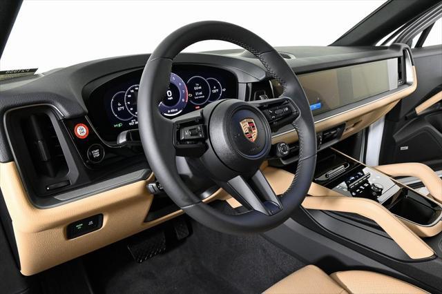 new 2025 Porsche Cayenne car, priced at $111,685