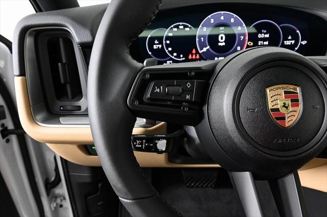 new 2025 Porsche Cayenne car, priced at $111,685