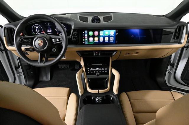 new 2025 Porsche Cayenne car, priced at $111,685