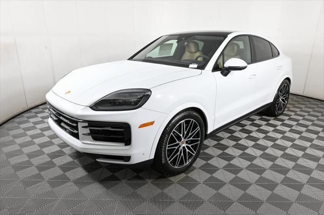 new 2025 Porsche Cayenne car, priced at $111,685