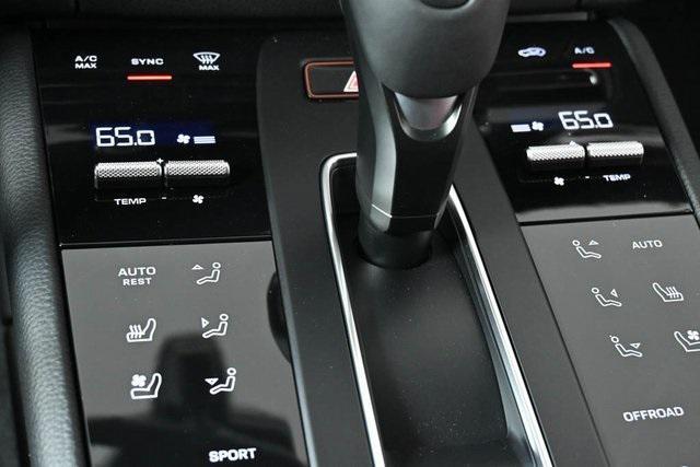 used 2024 Porsche Macan car