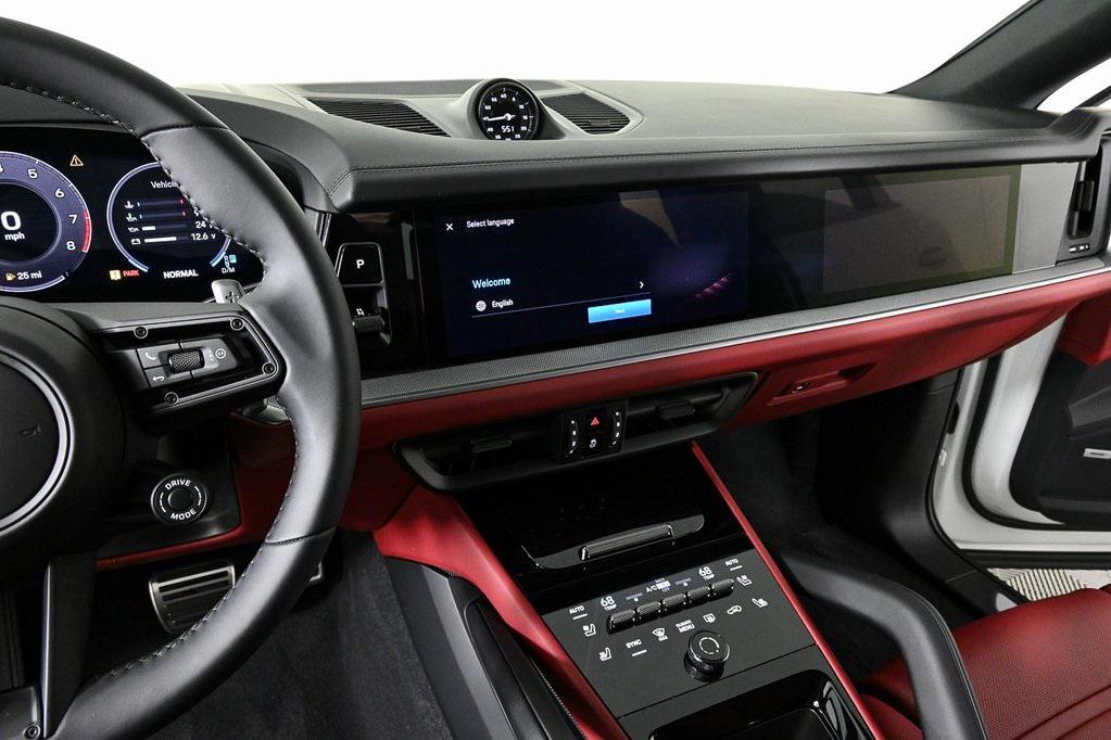new 2025 Porsche Cayenne car, priced at $135,995