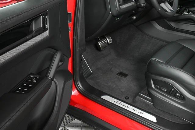 new 2025 Porsche Cayenne car, priced at $128,395