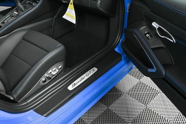 new 2025 Porsche 718 Boxster car, priced at $121,905