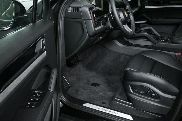 new 2025 Porsche Cayenne car, priced at $101,145