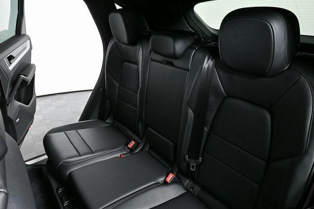 new 2025 Porsche Cayenne car, priced at $101,145