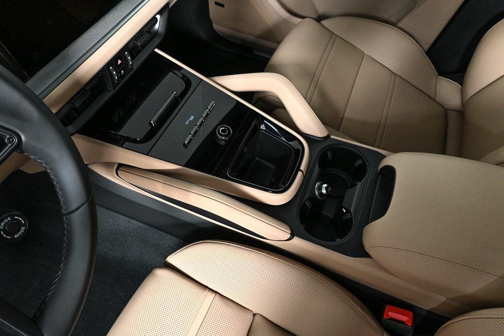 new 2025 Porsche Cayenne car, priced at $114,815