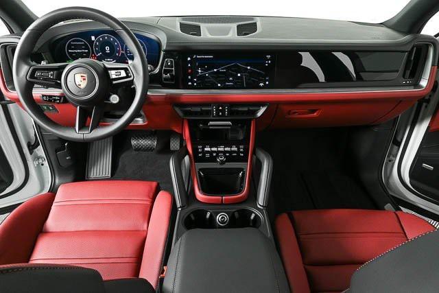 new 2025 Porsche Cayenne car, priced at $104,725