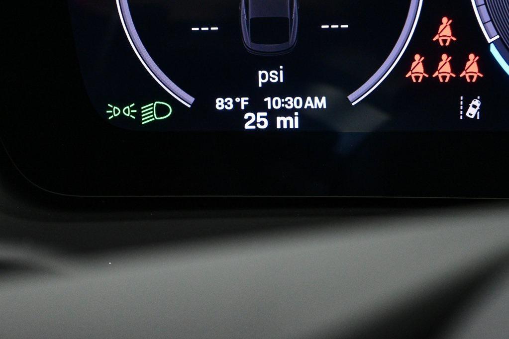 new 2025 Porsche Panamera car, priced at $124,665