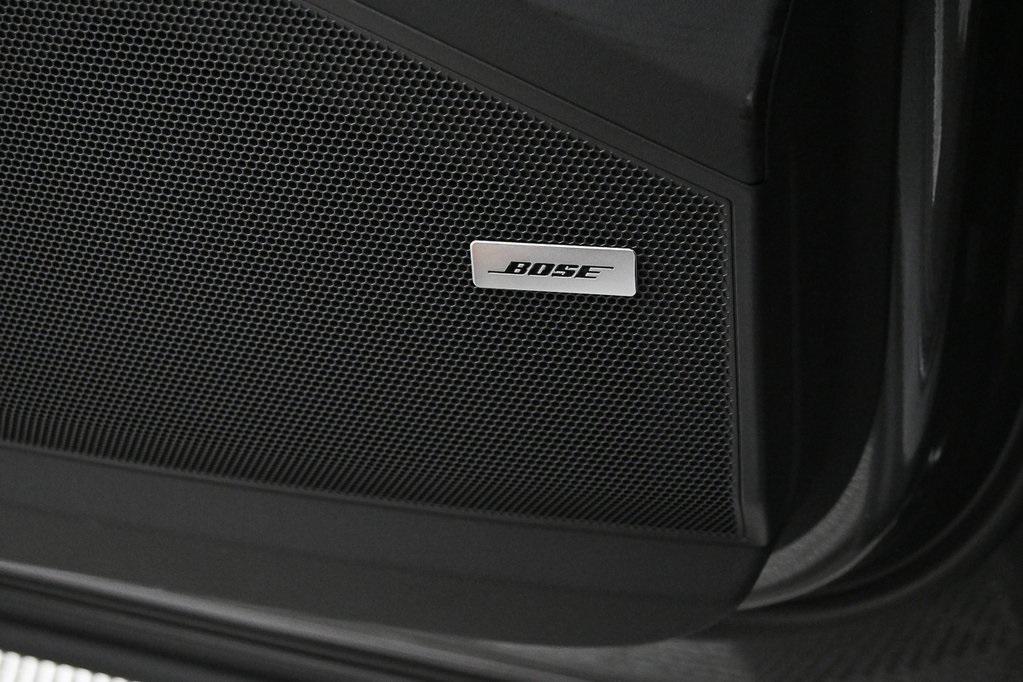 new 2025 Porsche Cayenne car, priced at $105,585