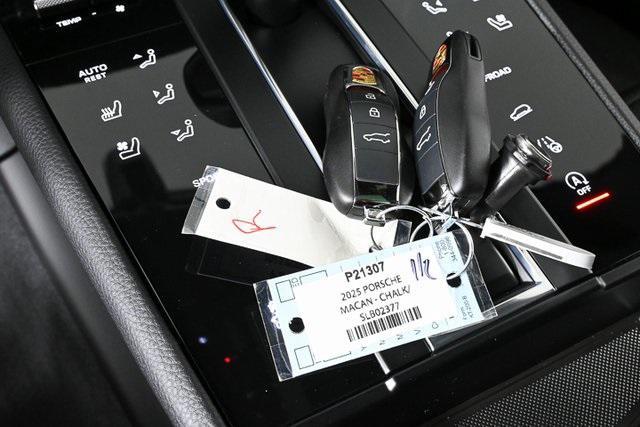used 2025 Porsche Macan car