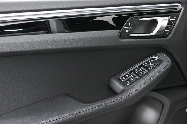 used 2025 Porsche Macan car