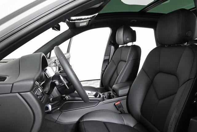 used 2025 Porsche Macan car