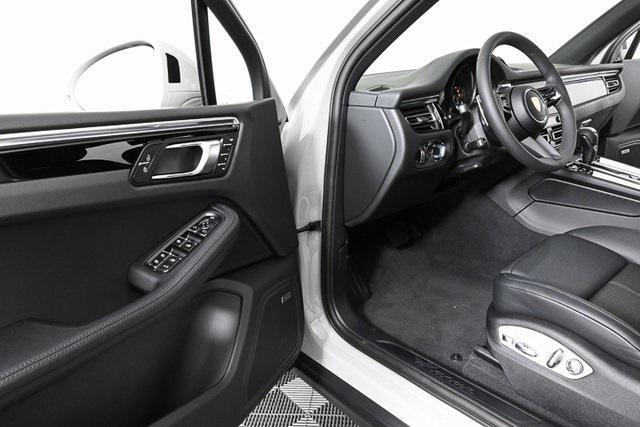 used 2025 Porsche Macan car