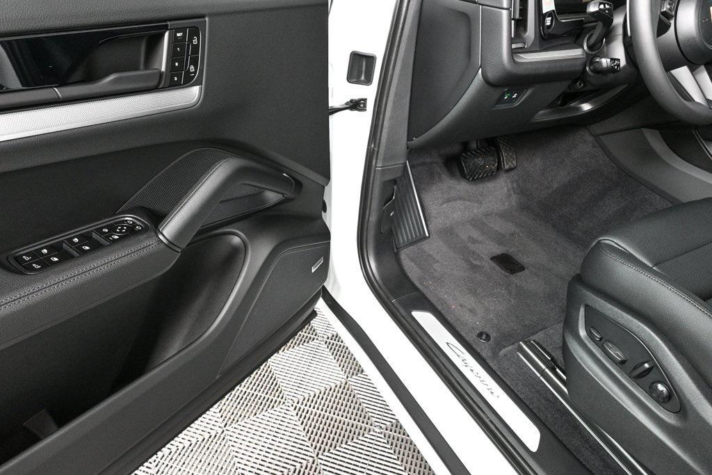 new 2026 Porsche Cayenne car, priced at $112,610