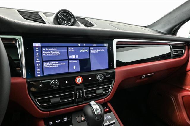 used 2025 Porsche Macan car