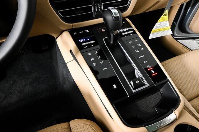new 2024 Porsche Macan car