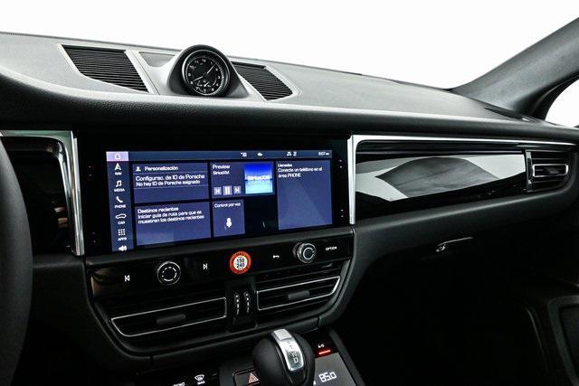 new 2025 Porsche Macan car
