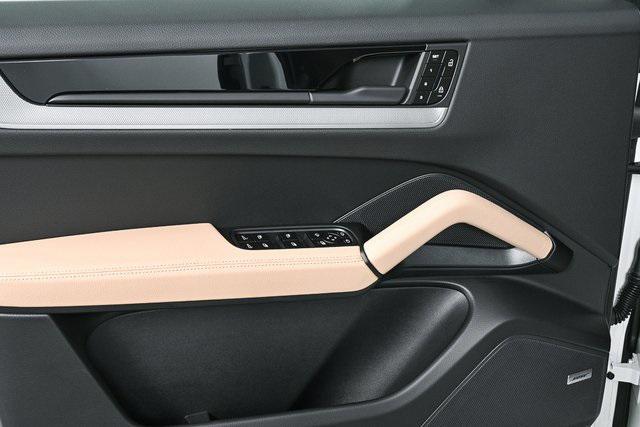new 2025 Porsche Cayenne car, priced at $101,445