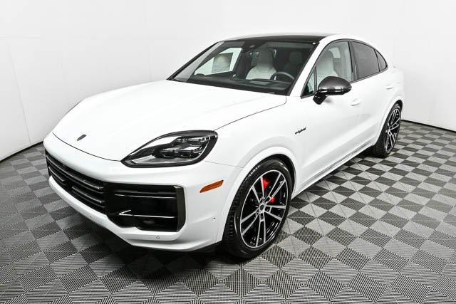 new 2025 Porsche Cayenne E-Hybrid car, priced at $183,845