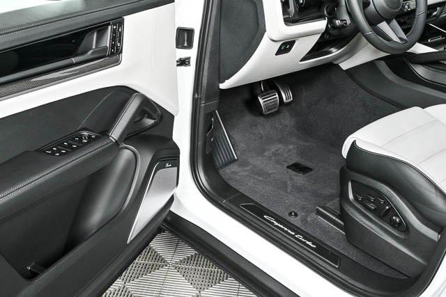 new 2025 Porsche Cayenne E-Hybrid car, priced at $183,845
