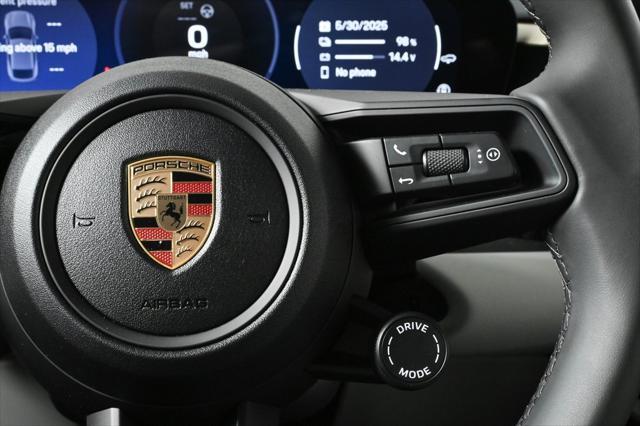 new 2024 Porsche Macan car