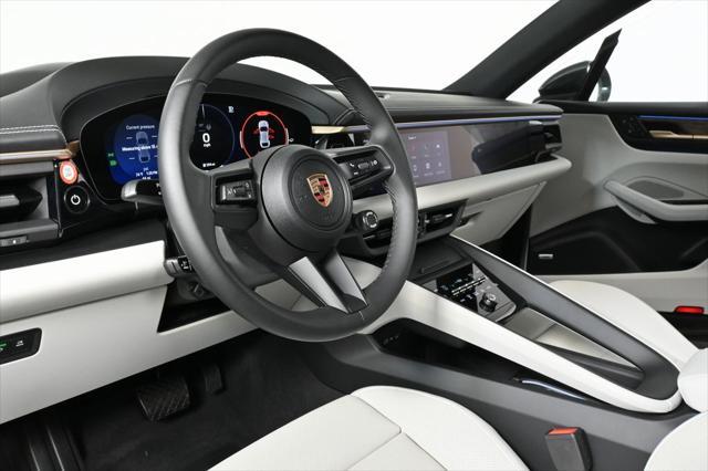new 2024 Porsche Macan car
