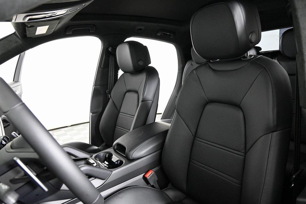 new 2025 Porsche Cayenne car, priced at $178,835