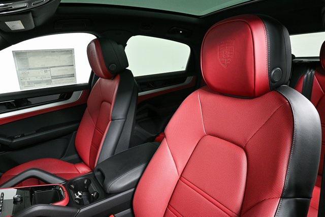 new 2025 Porsche Cayenne car, priced at $111,915