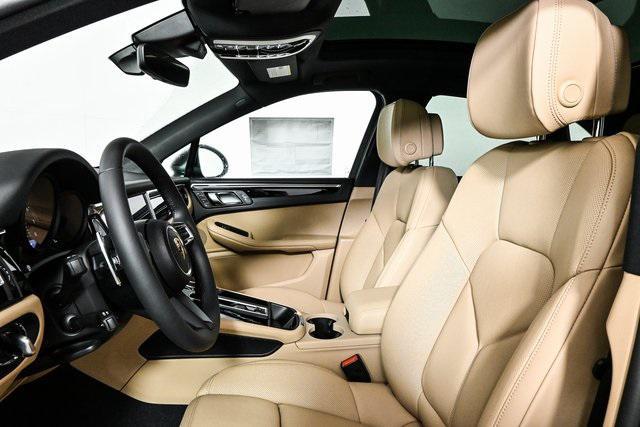 used 2025 Porsche Macan car