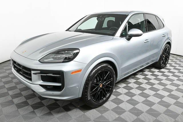 new 2025 Porsche Cayenne car, priced at $109,935