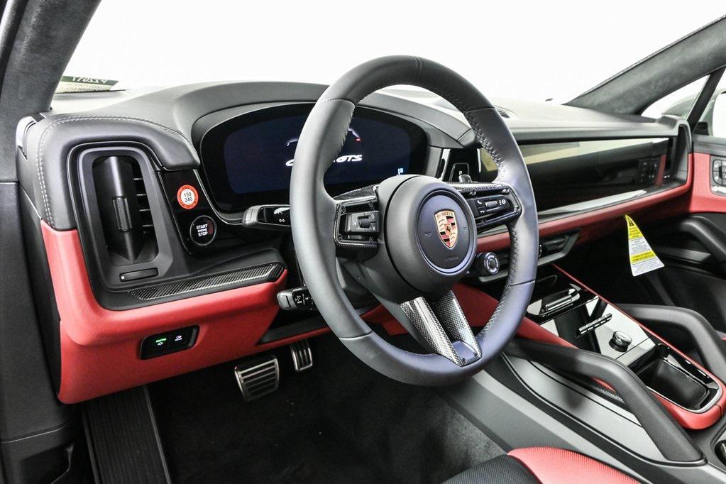 new 2025 Porsche Cayenne car, priced at $160,525