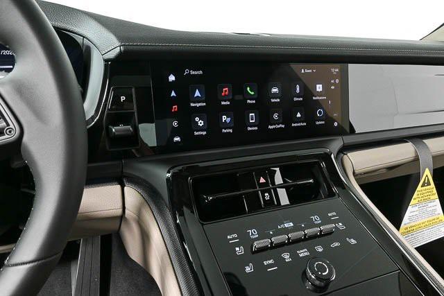 new 2025 Porsche Panamera car, priced at $125,905