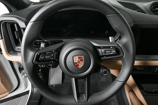 new 2025 Porsche Cayenne car, priced at $110,015