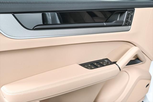 new 2025 Porsche Cayenne car, priced at $110,015