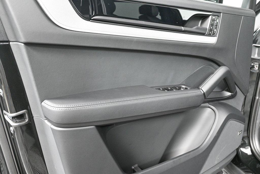 new 2025 Porsche Cayenne car, priced at $132,445