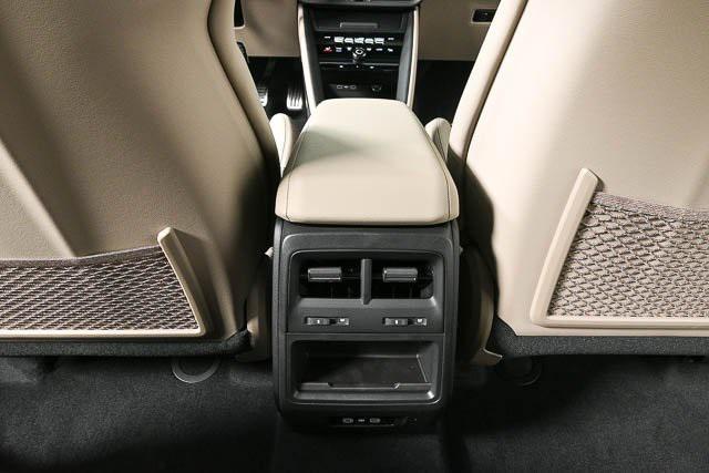 new 2025 Porsche Macan car, priced at $94,165
