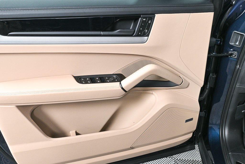 new 2025 Porsche Cayenne car, priced at $139,245