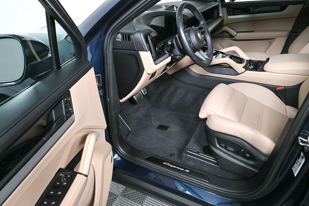 new 2025 Porsche Cayenne car, priced at $139,245