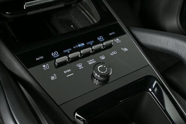 new 2025 Porsche Cayenne car, priced at $103,735