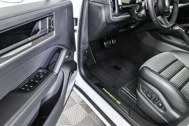 new 2025 Porsche Cayenne E-Hybrid car, priced at $206,355