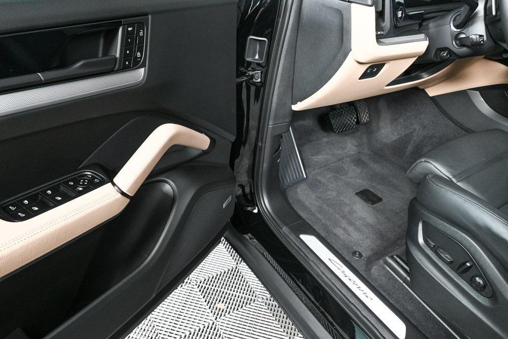 used 2024 Porsche Cayenne car, priced at $89,092