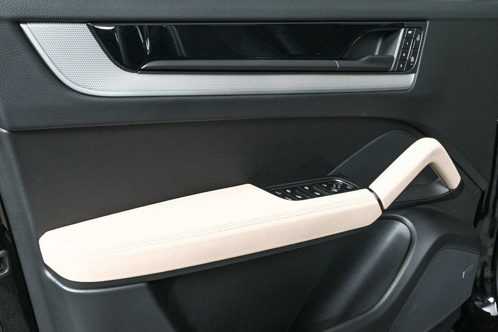 used 2024 Porsche Cayenne car, priced at $89,092
