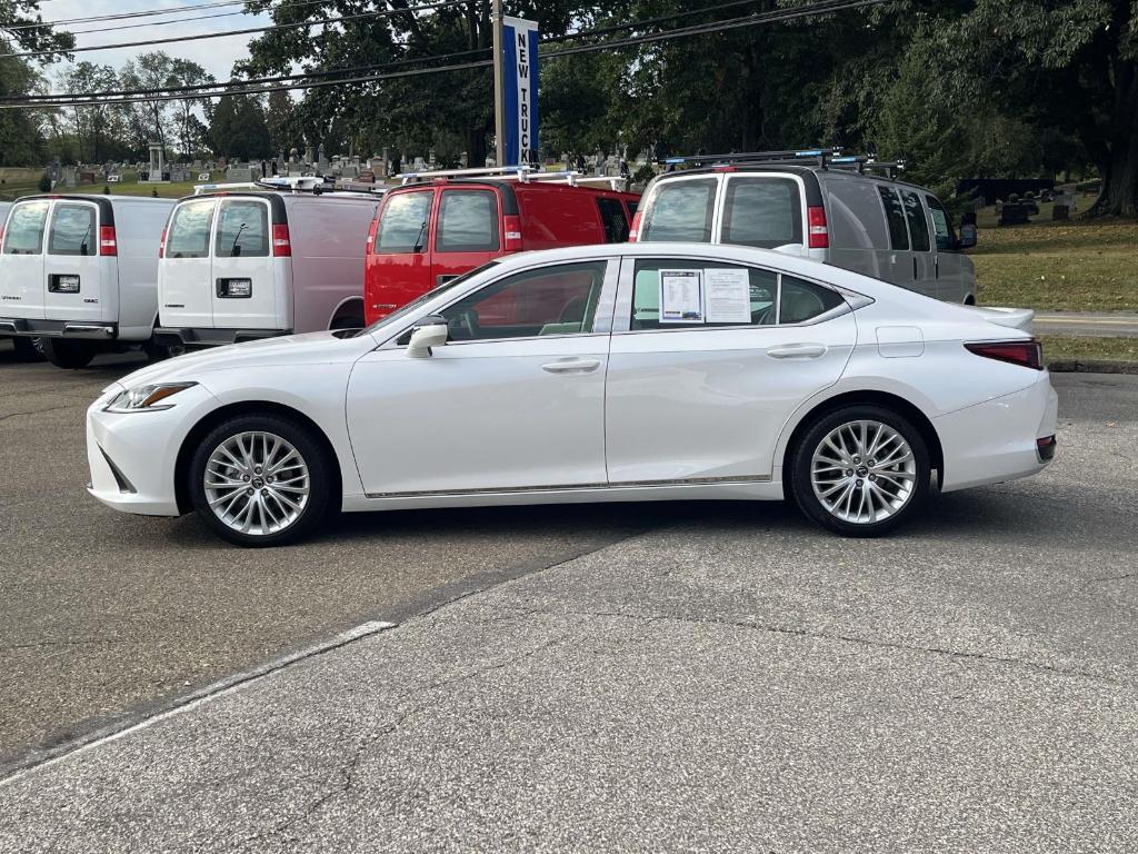 used 2022 Lexus ES 250 car, priced at $33,400
