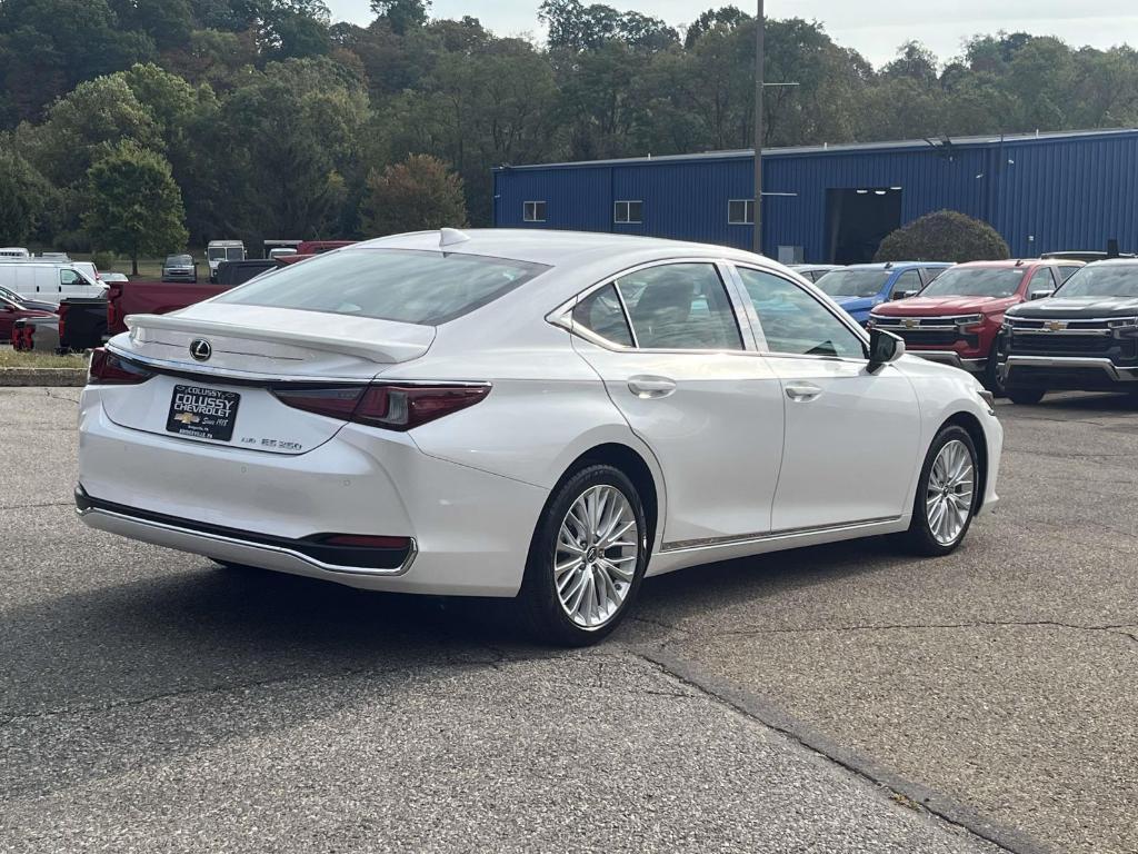 used 2022 Lexus ES 250 car, priced at $33,400