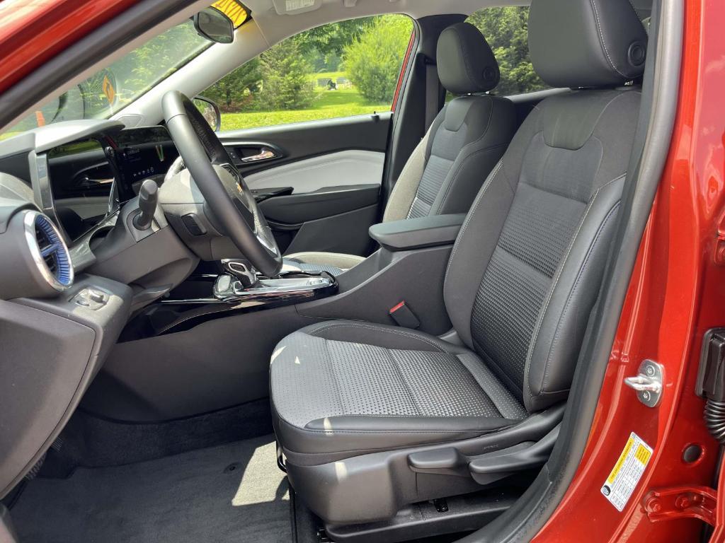 used 2024 Chevrolet Trax car, priced at $25,500